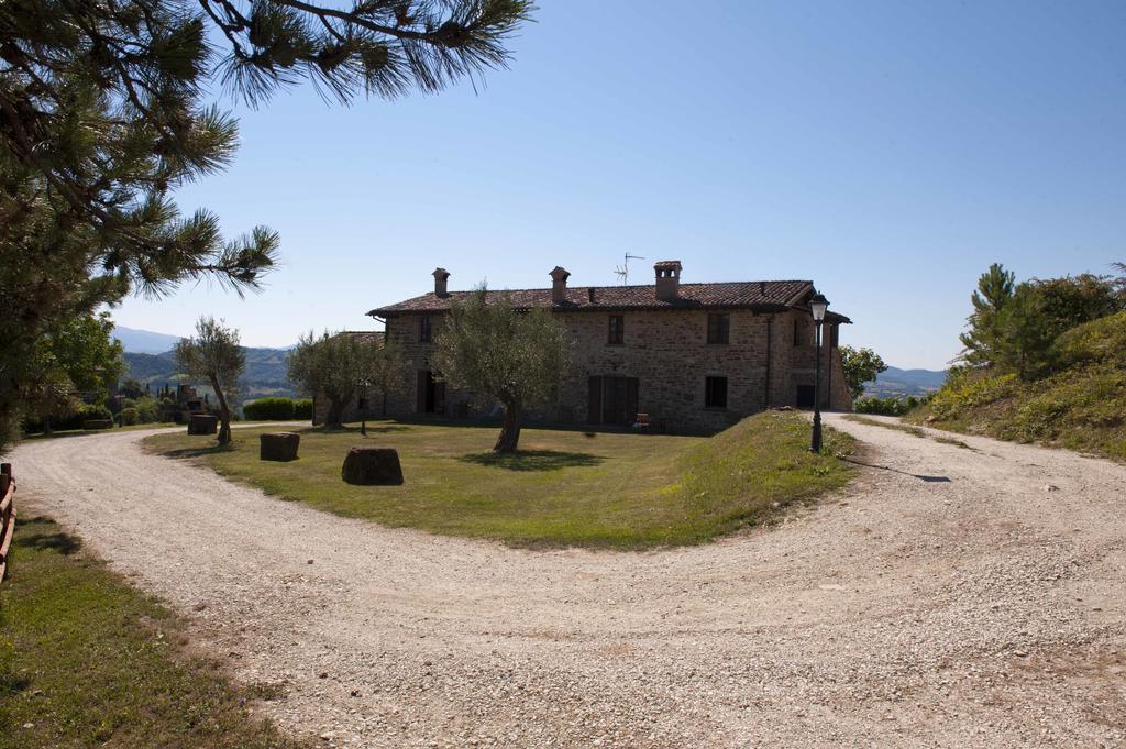 Agriturismo Tenuta Di Biscina Exterior photo